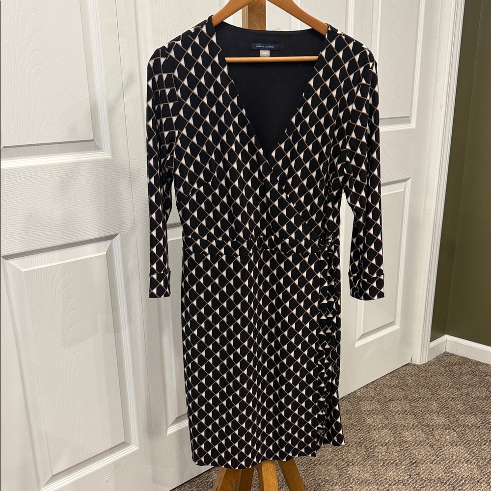 Tommy Hilfiger Black and Cream Patterned Dress